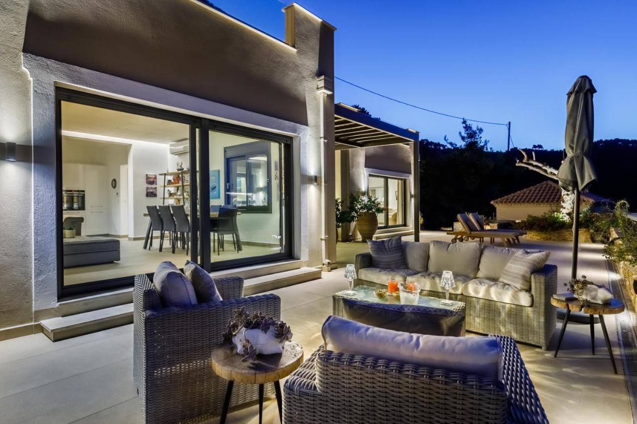 Villa Antigone Luxury Retreat Skopelos Town Bagian luar foto